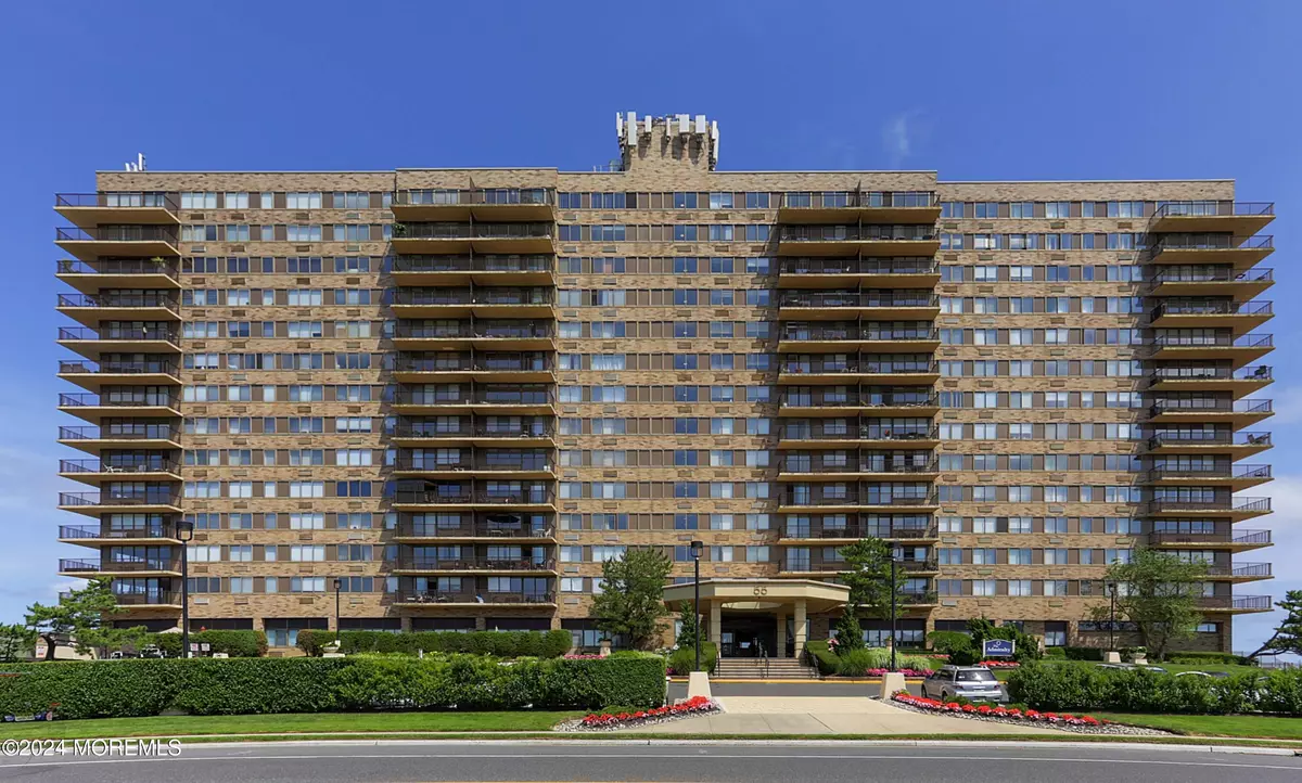 Monmouth Beach, NJ 07750,55 Ocean Avenue #10G