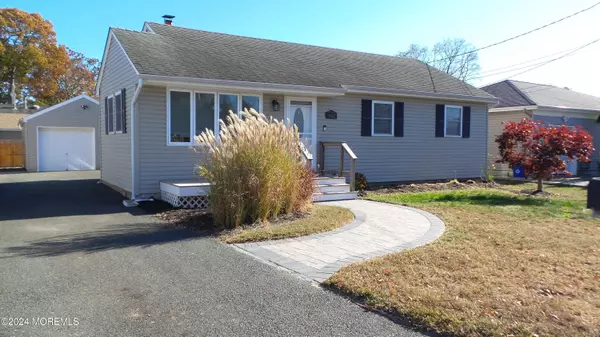 1502 Ivy Road, Point Pleasant, NJ 08742