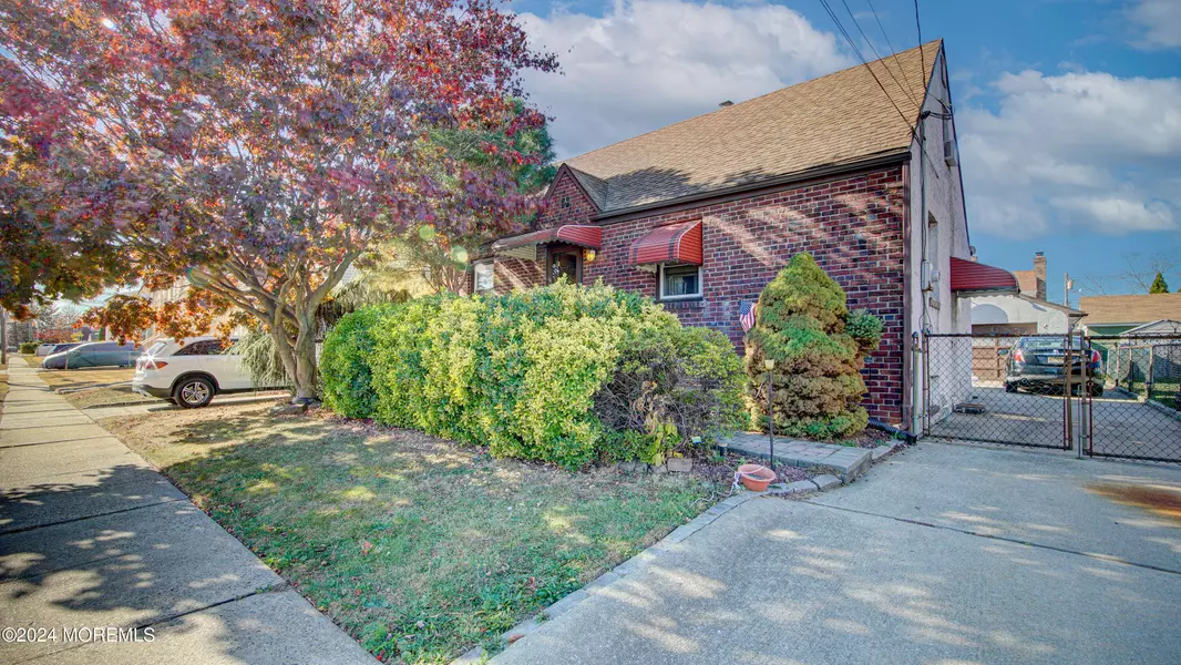 125 Frederick Street, Carteret, NJ 07008