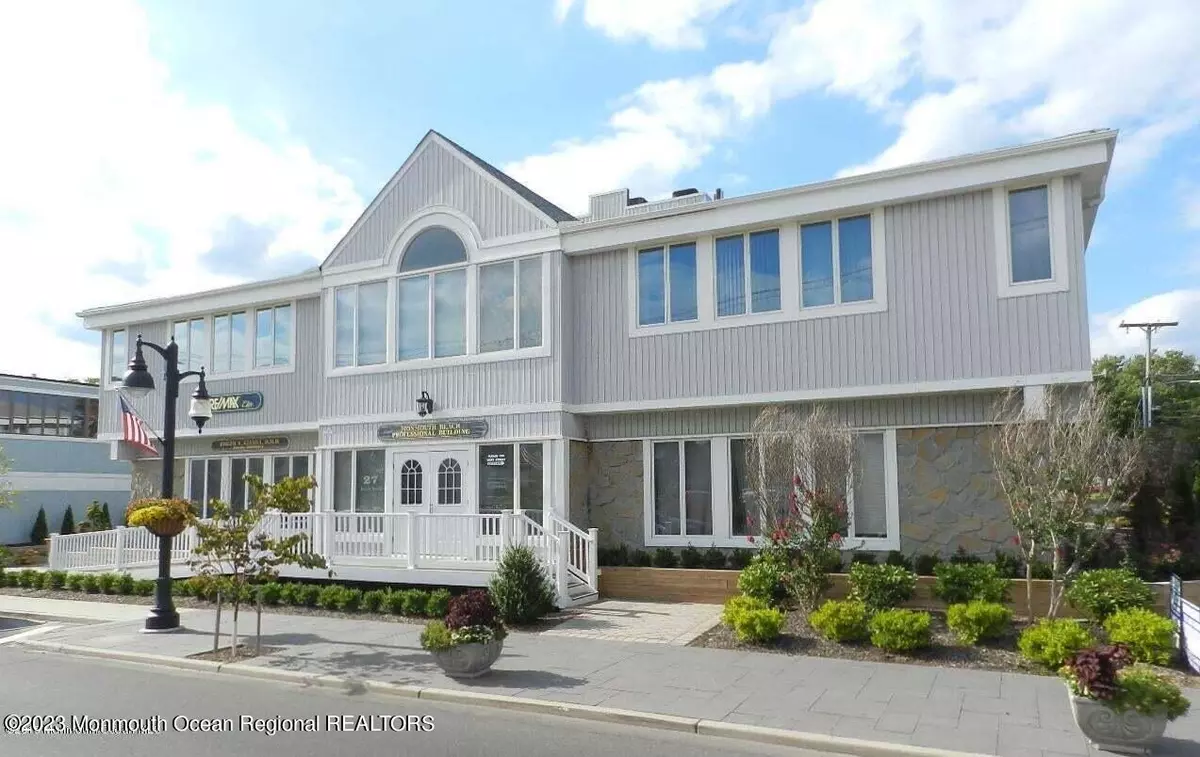 Monmouth Beach, NJ 07750,27 Beach Road #100