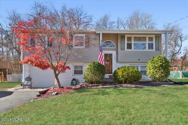 132 Susan Drive, Jackson, NJ 08527