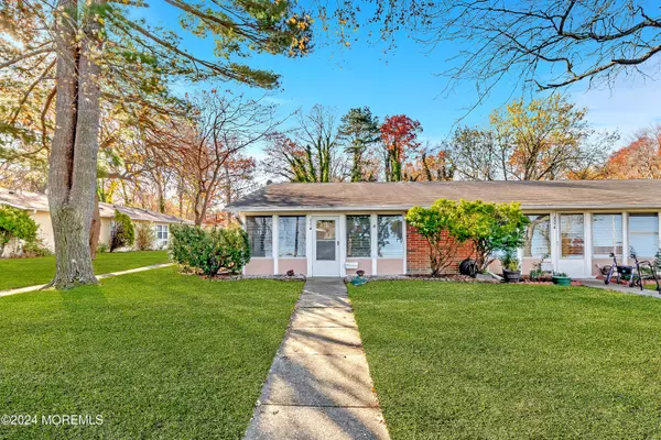 217 Buckingham Court #A,  Lakewood,  NJ 08701