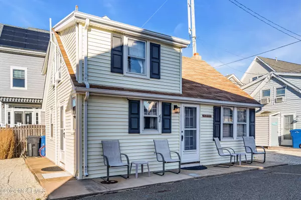 Lavallette, NJ 08735,68 Barnegat Way