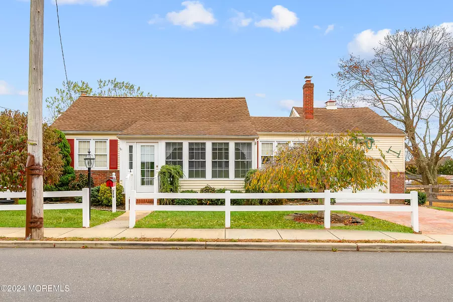 229 Wood Street, Tuckerton, NJ 08087