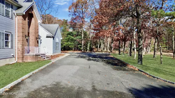 Jackson, NJ 08527,52 Manhattan Street