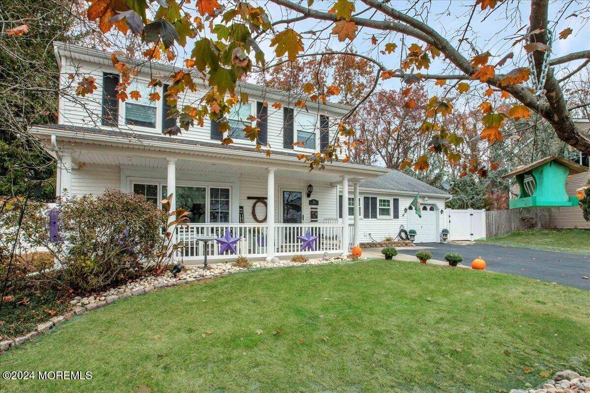 Howell, NJ 07731,31 Eric Drive