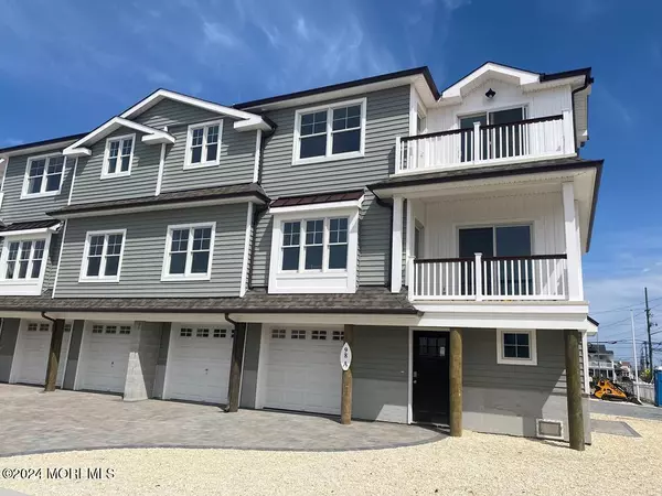 98 Grand Central Avenue #A, Lavallette, NJ 08735