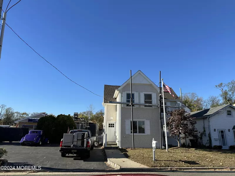 106 Wilson Avenue, Port Monmouth, NJ 07758