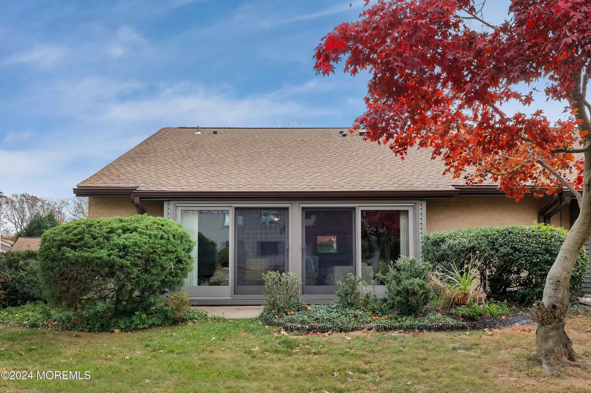 Red Bank, NJ 07701,1 Dickinson Court #D