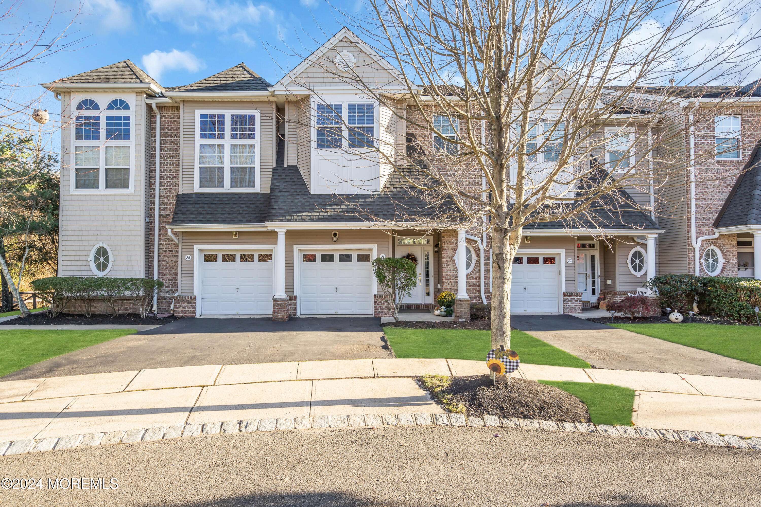 24 Island Breeze Court, Manahawkin, NJ 08050