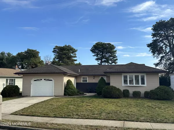 20 Noranda Street, Toms River, NJ 08757