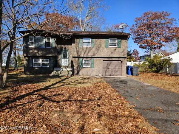 23 Almond Drive, Toms River, NJ 08753