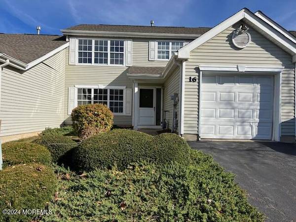 16 Mimosa Lane, Freehold, NJ 07728