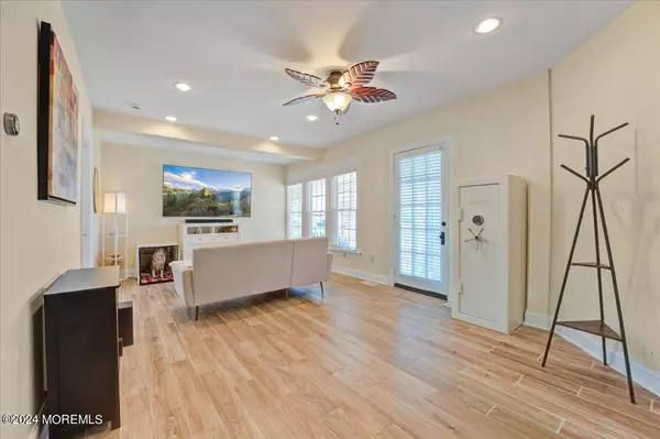 Belmar, NJ 07719,110 Fifth Avenue