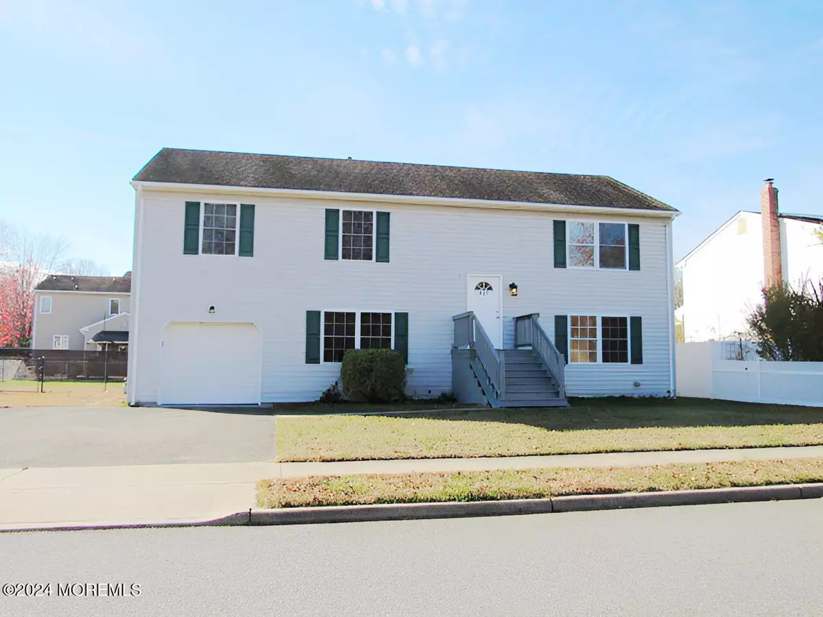 Brick, NJ 08723,417 Mamie Drive