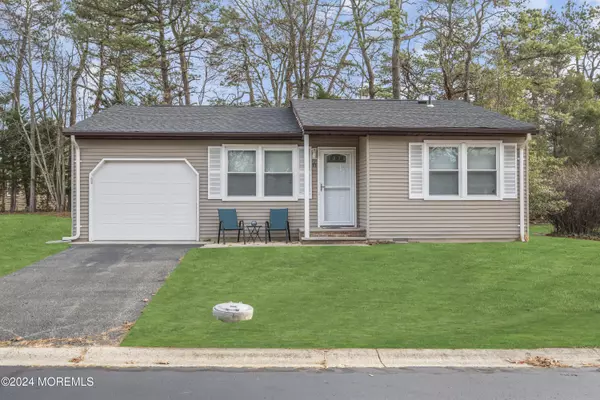 Whiting, NJ 08759,6 Longwood Drive #72