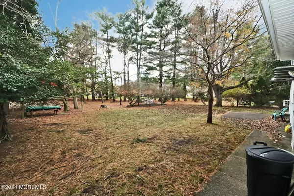 Toms River, NJ 08757,7 Norwich Drive