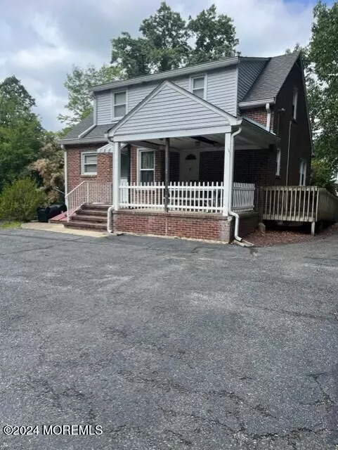 Howell, NJ 07731,385 Aldrich Road