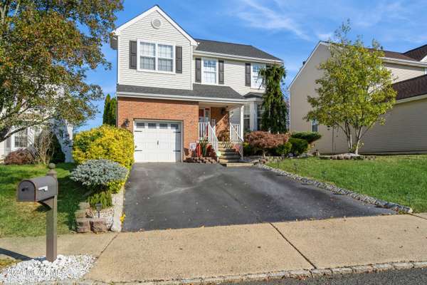 8 Ashleigh Drive,  Hazlet,  NJ 07730