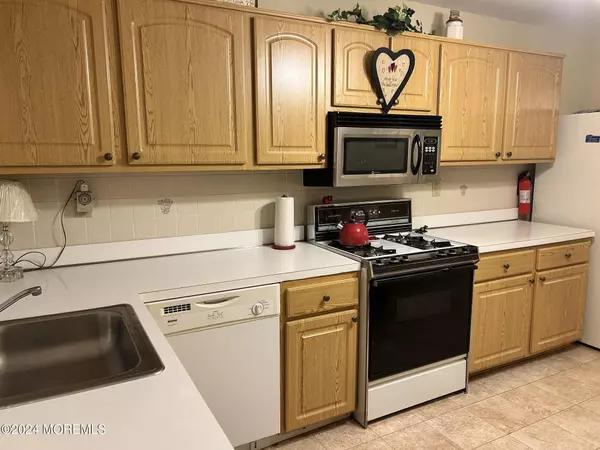 Toms River, NJ 08757,3 Chopin Court