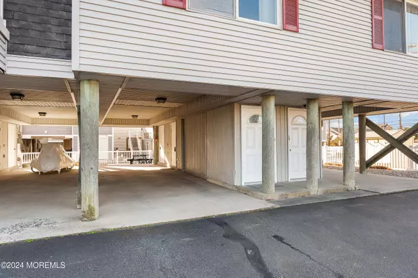 Lavallette, NJ 08735,125 Strickland Boulevard #11