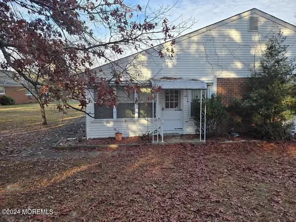 Whiting, NJ 08759,11 Wintergreen Lane #C