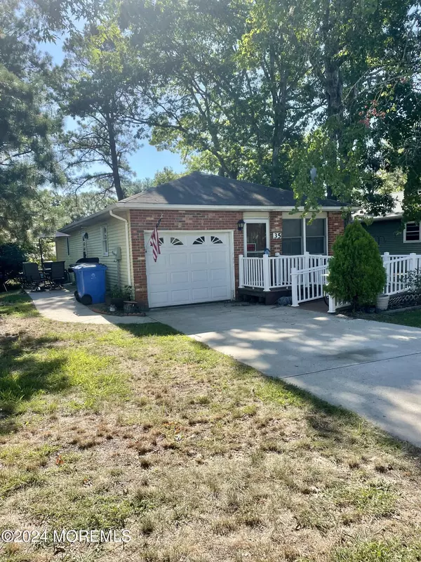 Manahawkin, NJ 08050,35 Sycamore Road #12