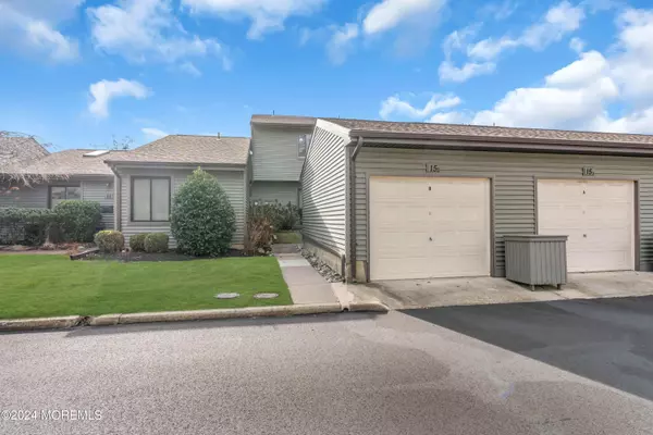 15 Andover Court, Red Bank, NJ 07701