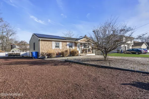 Manahawkin, NJ 08050,285 Nautilus Drive