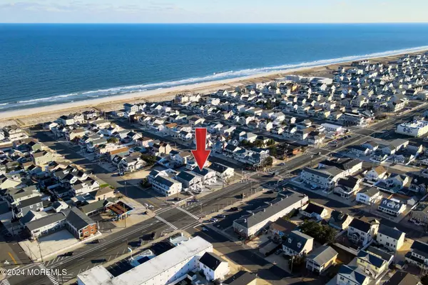 Lavallette, NJ 08735,2105 Grand Central Avenue #1