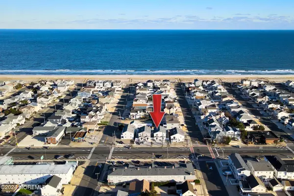 Lavallette, NJ 08735,2105 Grand Central Avenue #1