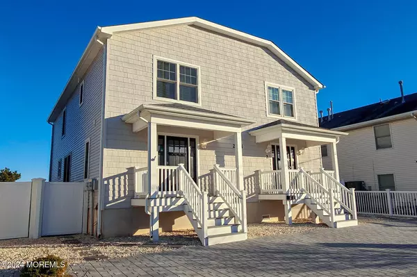 2105 Grand Central Avenue #1, Lavallette, NJ 08735