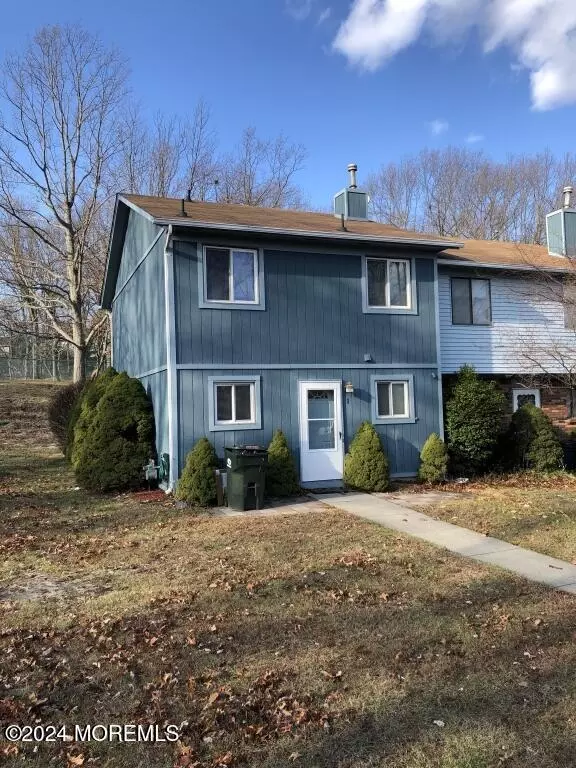 1 Max Place, Howell, NJ 07731