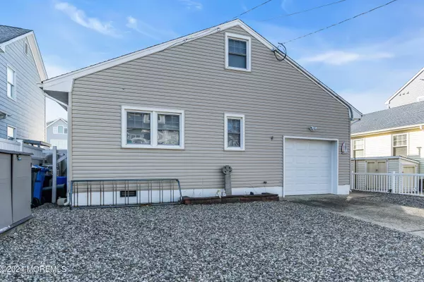 Lavallette, NJ 08735,213 Hayes Court