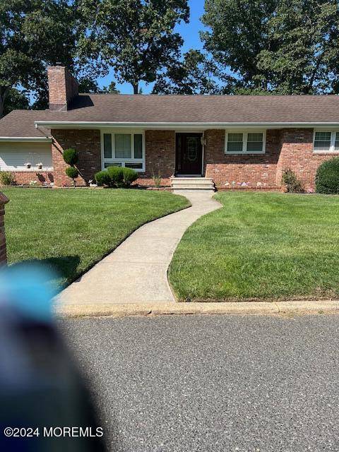 603 Carol Avenue, Oakhurst, NJ 07755