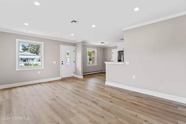 Toms River, NJ 08757,31 Lumsden Street