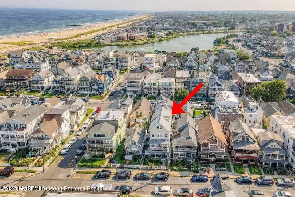 Ocean Grove, NJ 07756,22 Embury Avenue #3