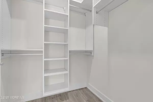 Keansburg, NJ 07734,19 Carr Avenue #311