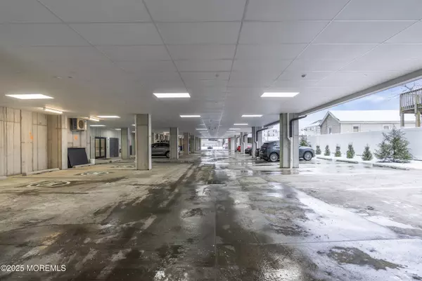 Keansburg, NJ 07734,19 Carr Avenue #313