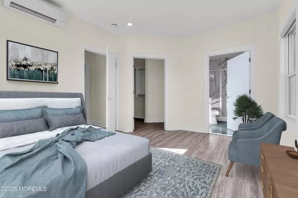 Keansburg, NJ 07734,19 Carr Avenue #320