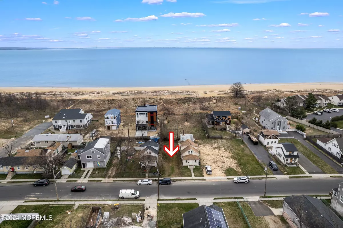 Keansburg, NJ 07734,133 Shore Boulevard