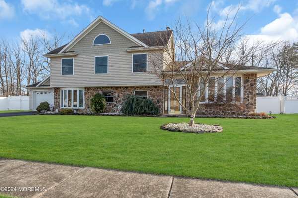 63 Sunset Drive, Howell, NJ 07731