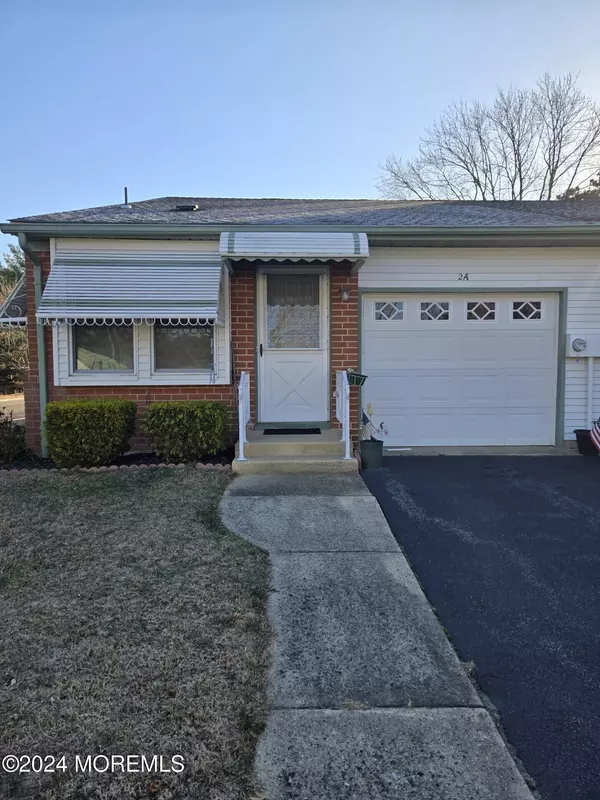 2 Portsmouth Street, Whiting, NJ 08759