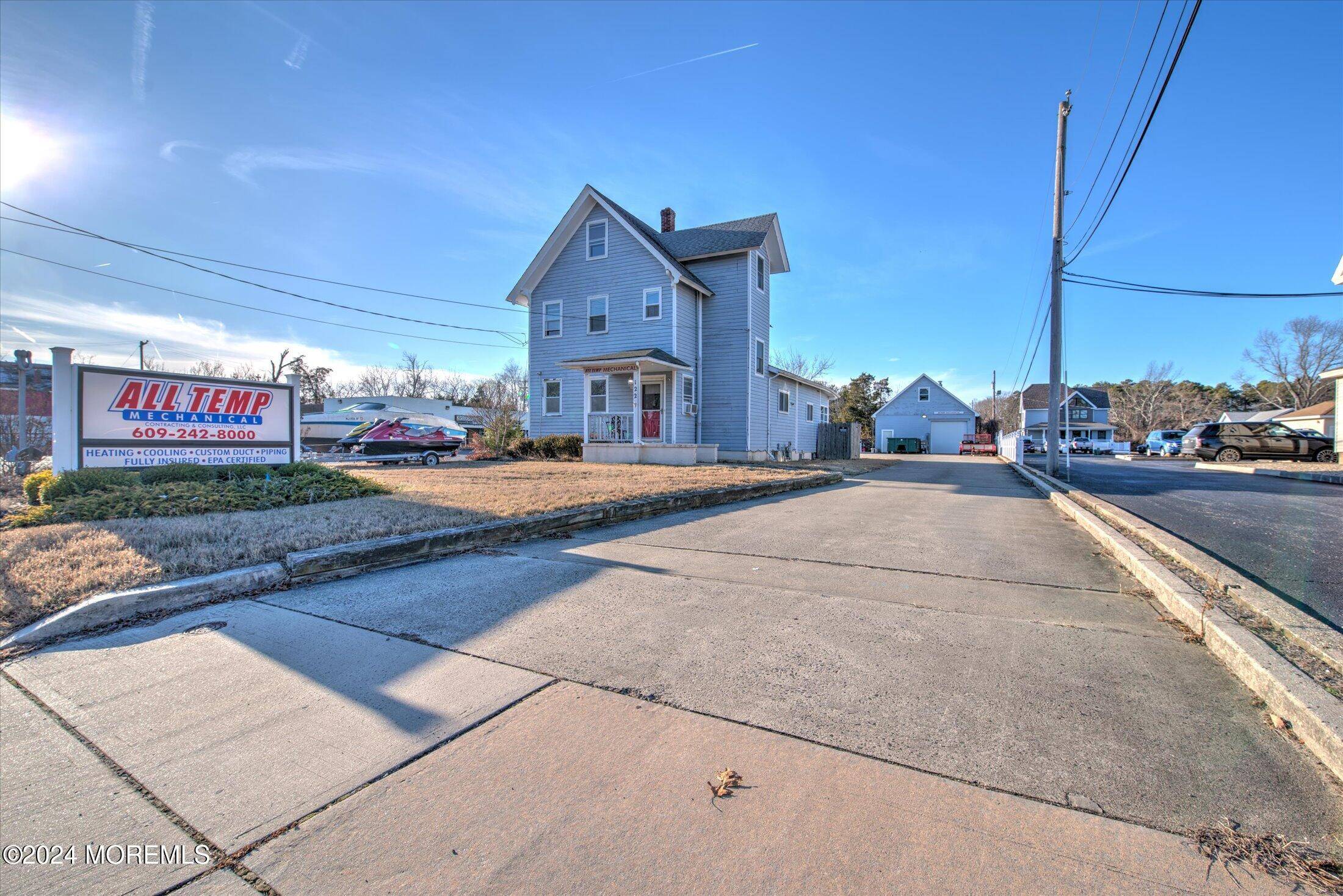 Forked River, NJ 08731,122 N Main Street