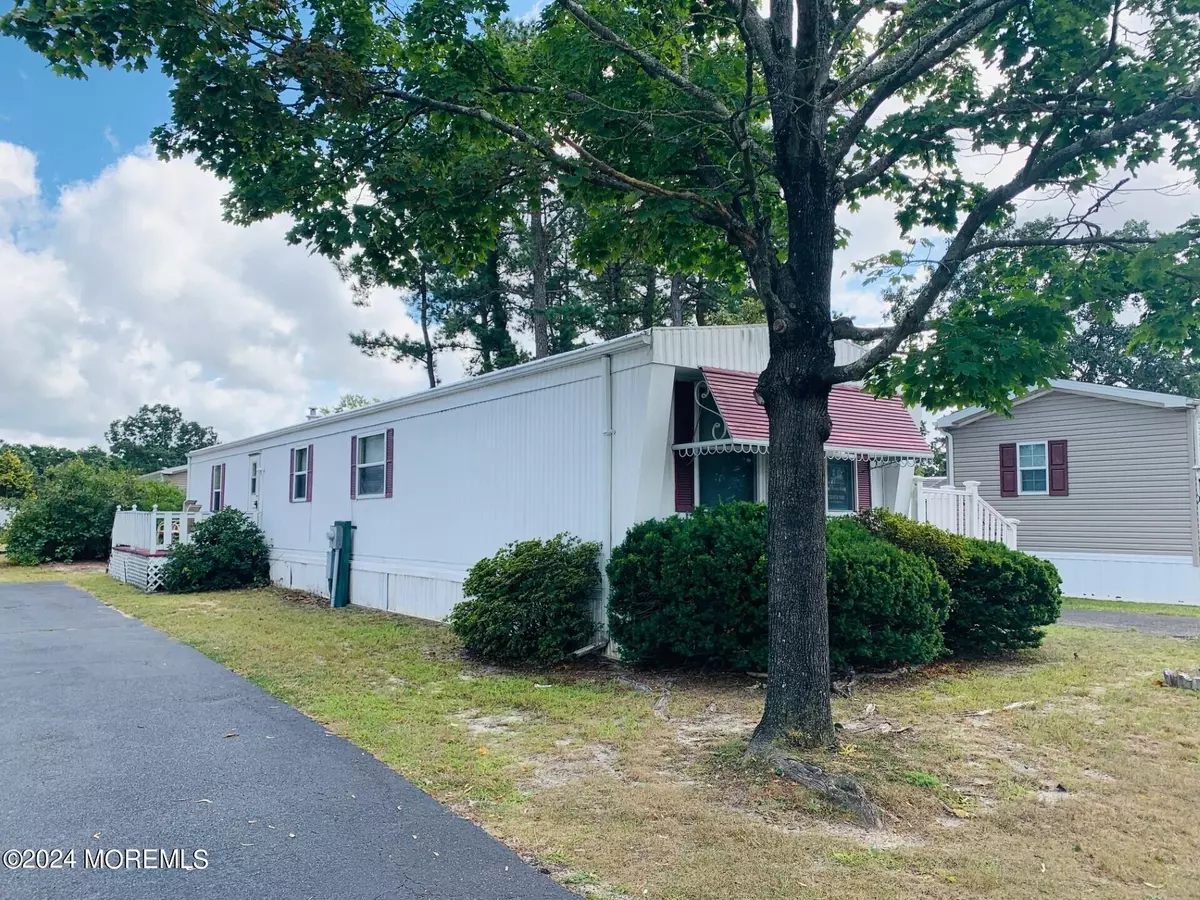 Whiting, NJ 08759,31 Panda Lane