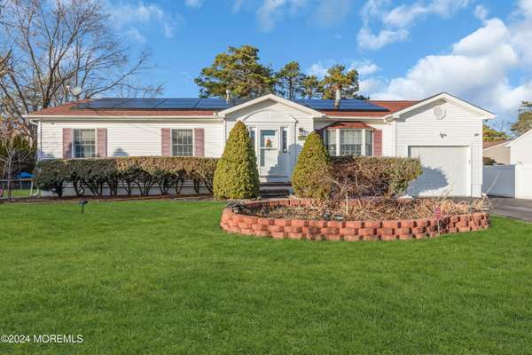 1333 Commonwealth Boulevard, Toms River, NJ 08757