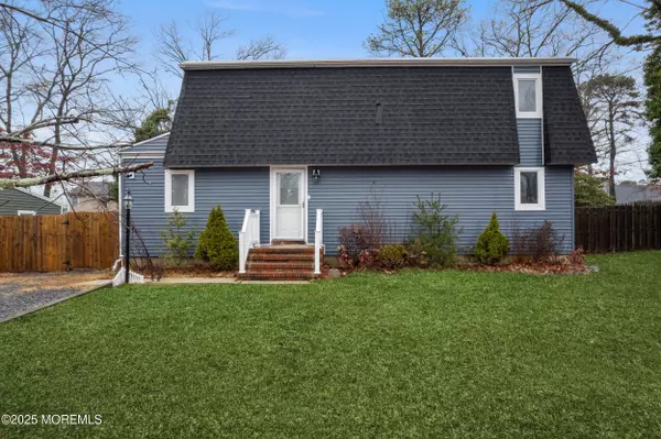 1190 Galley Avenue, Manahawkin, NJ 08050