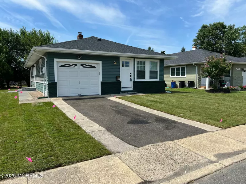 482 Jamaica Boulevard, Toms River, NJ 08757