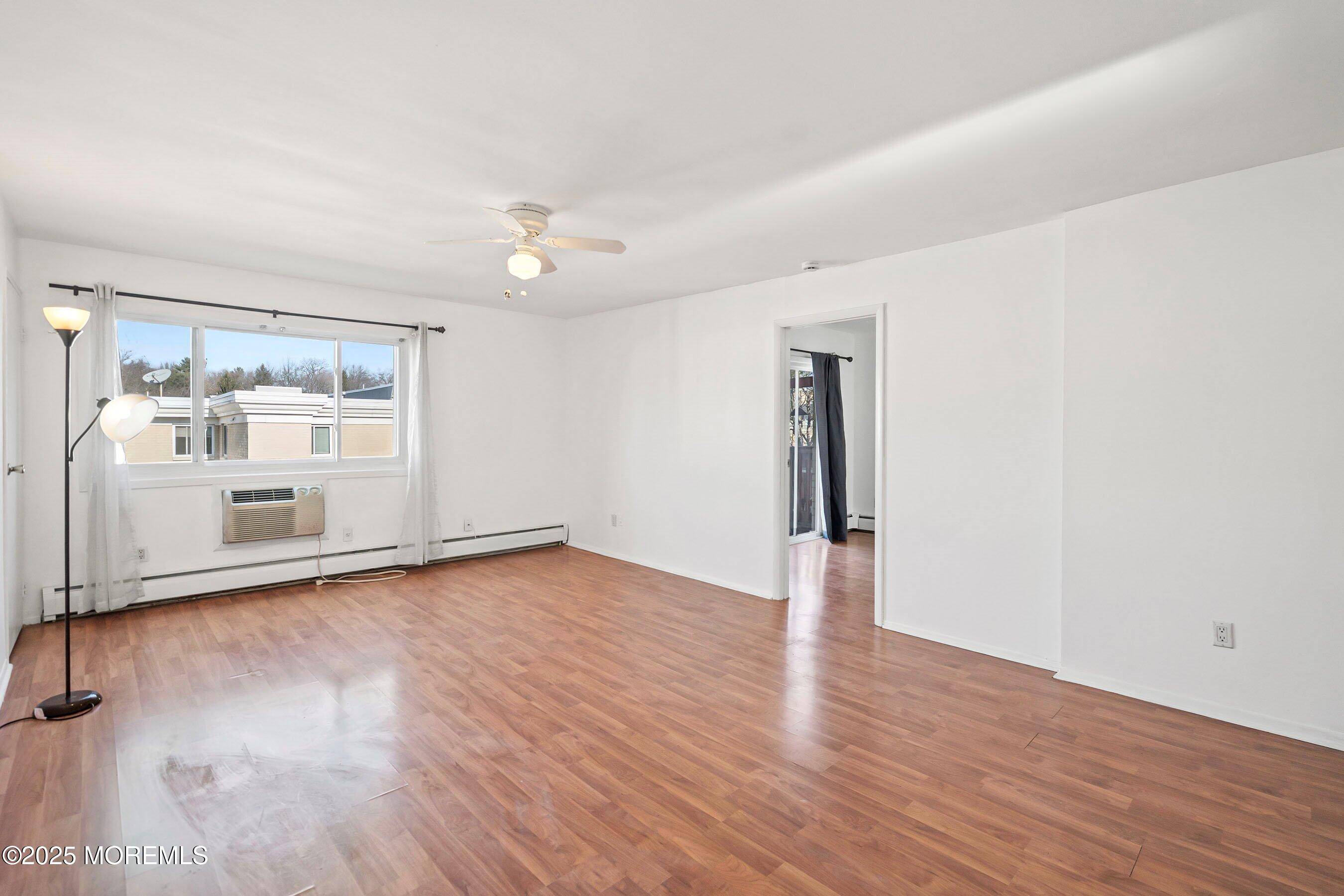 East Brunswick, NJ 08816,12 Lake Avenue #5B