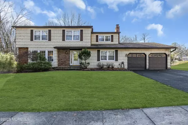 12 Whitney Drive, Marlboro, NJ 07746